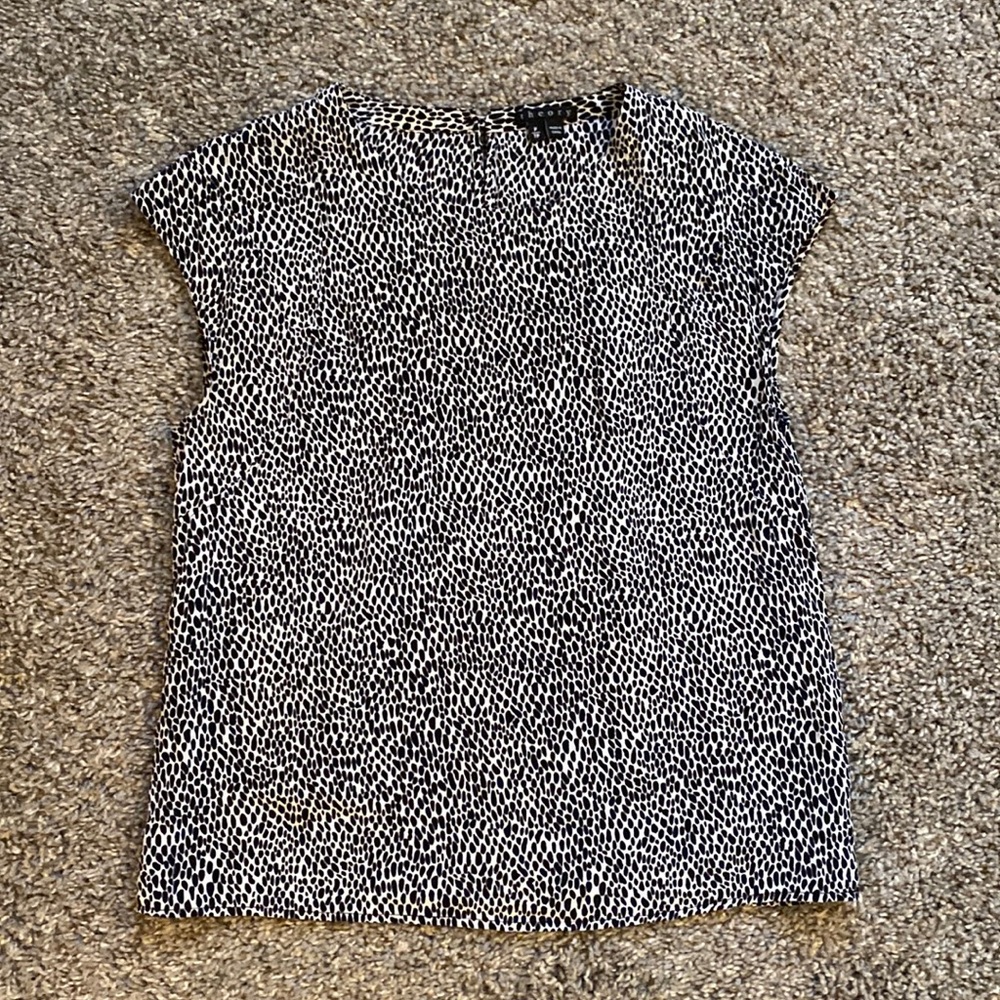 Theory cap sleeve blouse